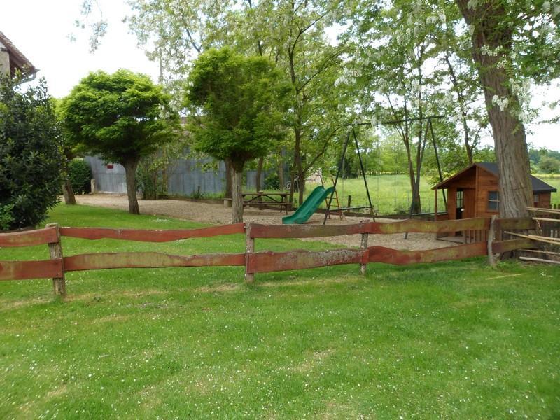 La Ferme Du Chateau Bed and Breakfast Tresnay Εξωτερικό φωτογραφία